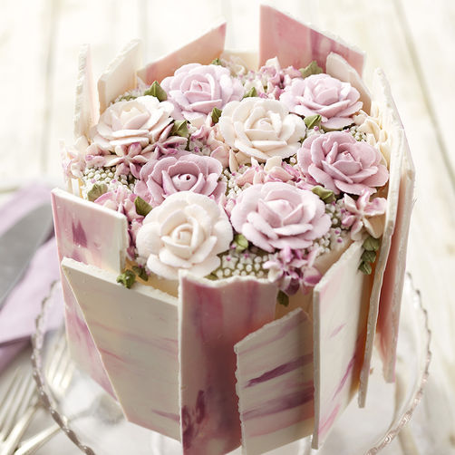 Dazzling Roses Cake
